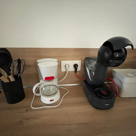 La Maison Aux Volets Bleus *